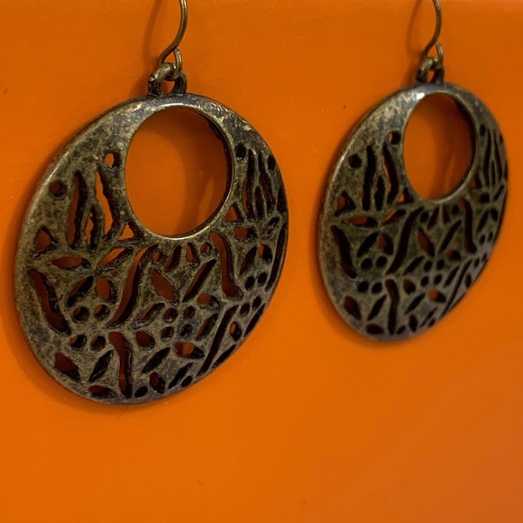Premier Designs Wild Metal Earrings - Picture 2 of 2